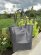 Velk� ko�en� kabelka L606 tmav� �ed� metalick�, CHARM LONDON