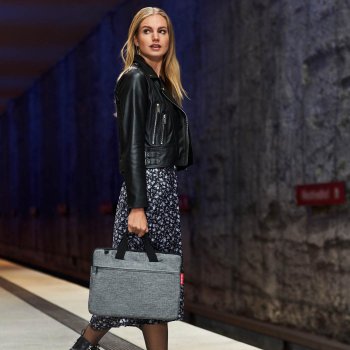 Elegantní taška na notebook 15,6"  Netbookbag twist silver MA7052, Reisenthel